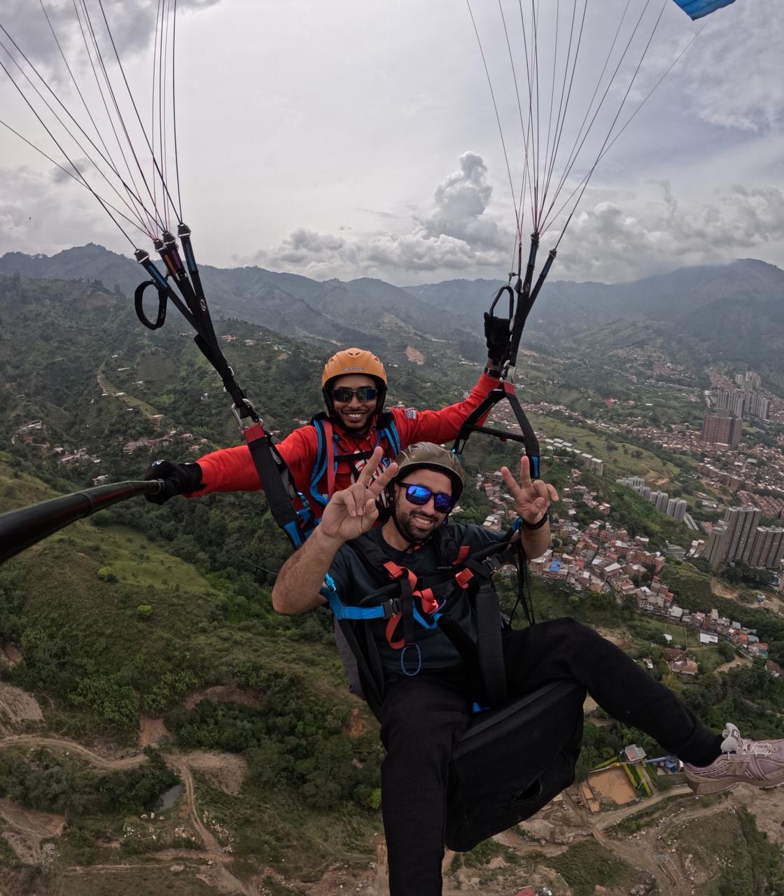 Vuelo de parapente tándem sobre el valle de Aburrá — foto 5