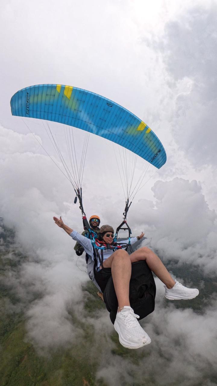 Vuelo de parapente tándem sobre el valle de Aburrá — foto 4