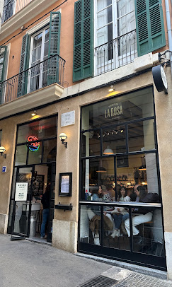 La Rosa Vermutería