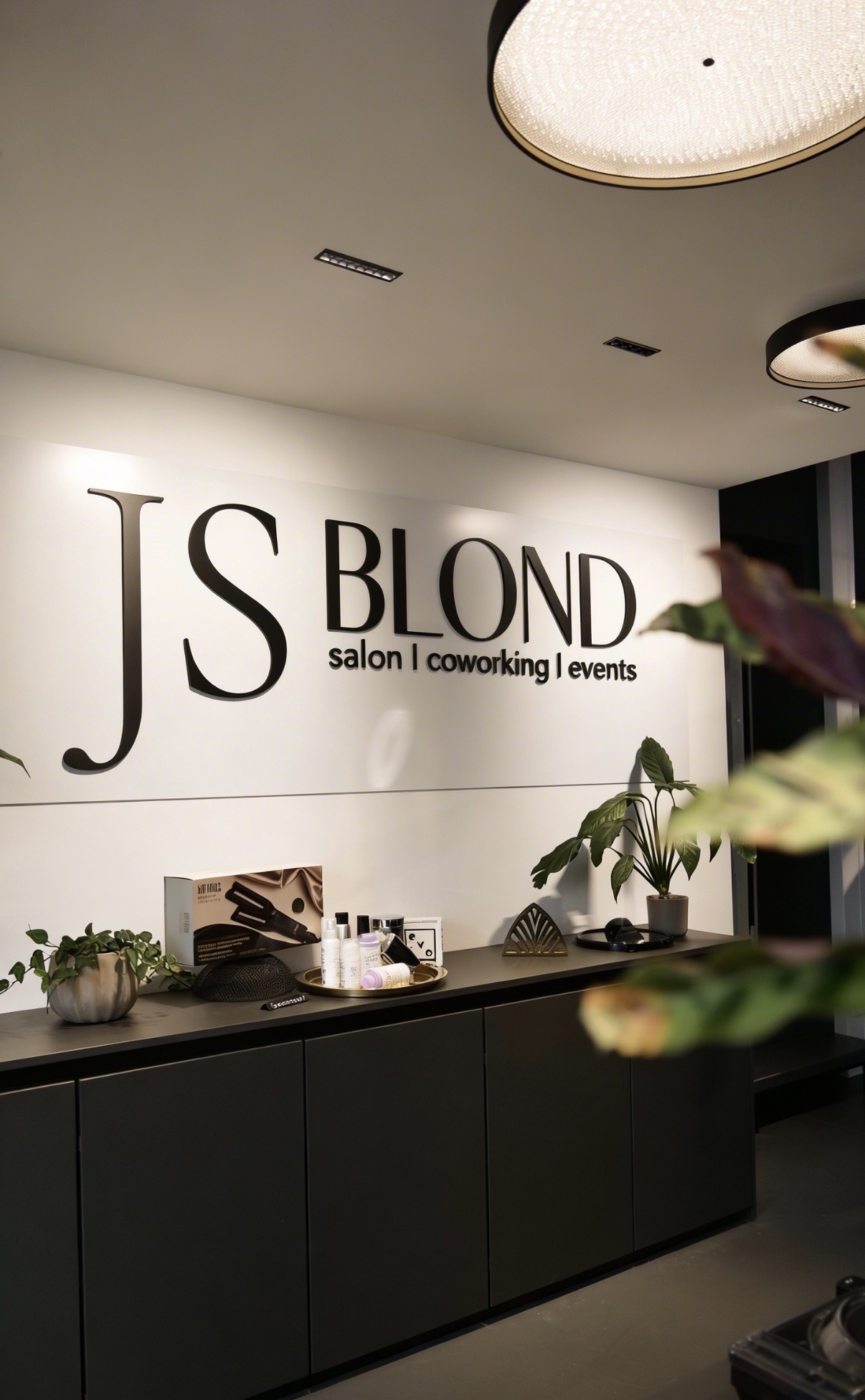 JS Blond Salon Empfang – salon | coworking | events