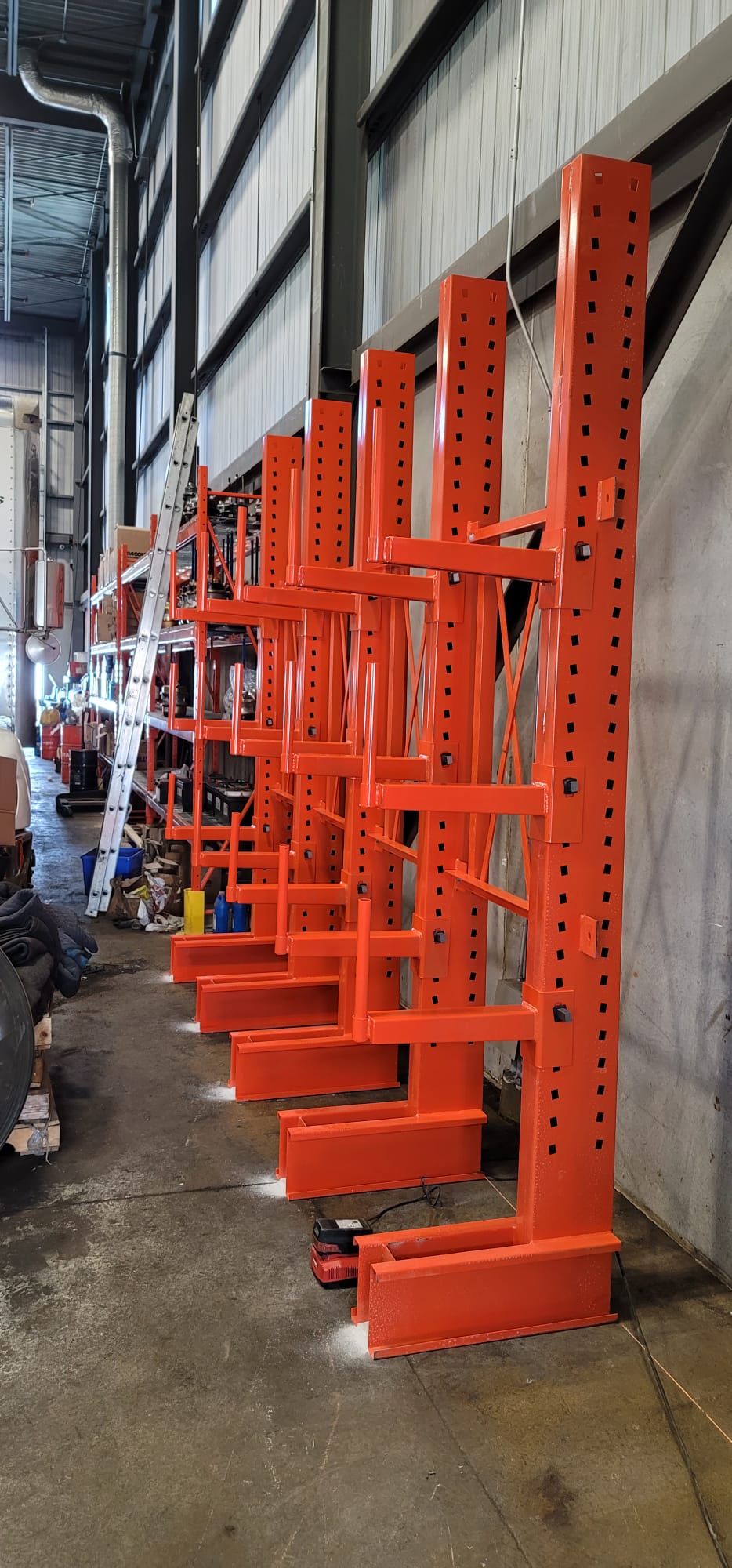 Heavy Duty Cantilever Racking - Pipe & Bar Storage
