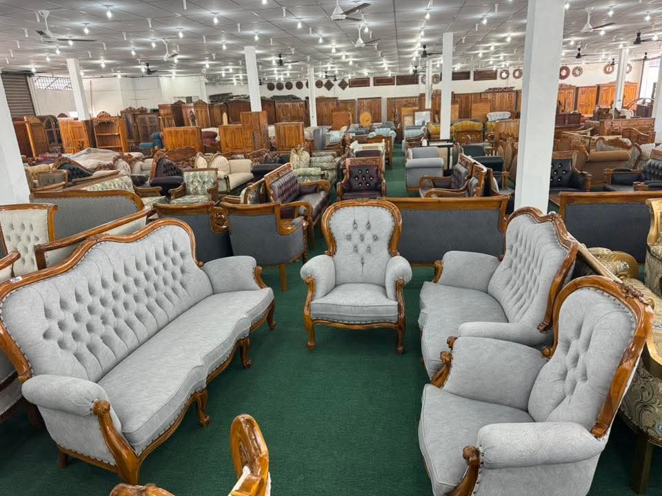 SET SOFA JATI UKIRAN VICTORIA 3+2+1+1 - BALDU KELABU BERKANCING