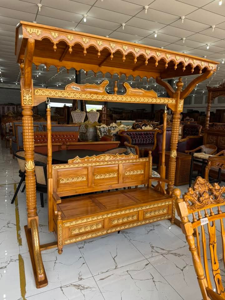 KATIL JATI 4 TIANG UKIRAN EMAS DIRAJA - CANOPY BED SULTAN