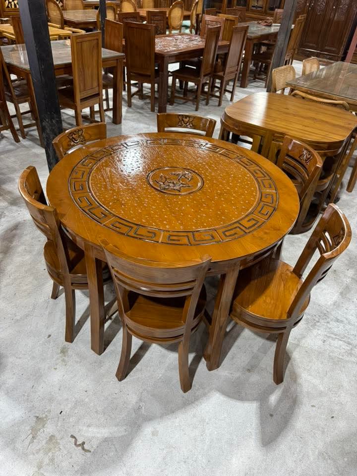 SET MEJA MAKAN JATI BULAT UKIRAN GREEK 6 KERUSI - CORAK VERSACE