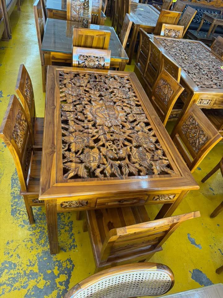 SET MEJA MAKAN JATI UKIRAN BUNGA 6 KERUSI - KACA ATAS UKIRAN 3D