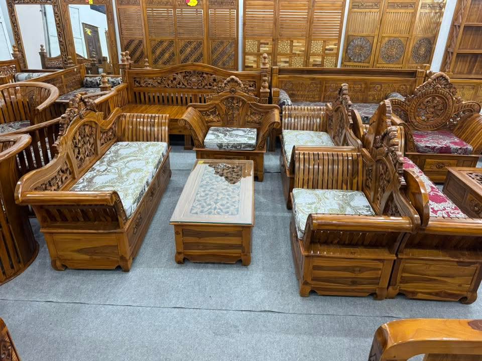 SET SOFA JATI UKIRAN MAHKOTA 3+2+1+1 - KUSYEN FLORAL + MEJA