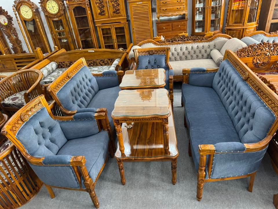 SET SOFA JATI UKIRAN 3+2+1+1 - BALDU BIRU NAVY BERKANCING + MEJA