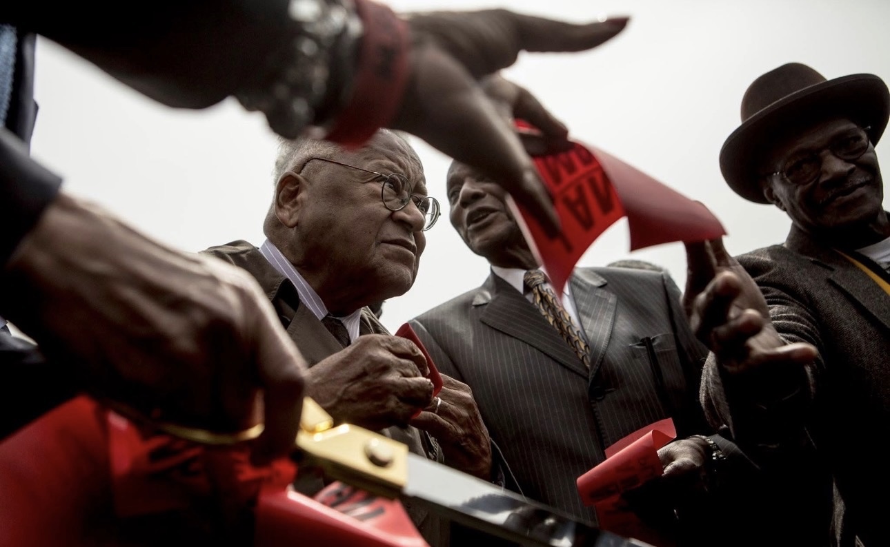 Dr. James Lawson (left) and Bill Lucy (right) cutting the ribbon at the I AM A MAN Plaza, Memphis, April 5, 2018