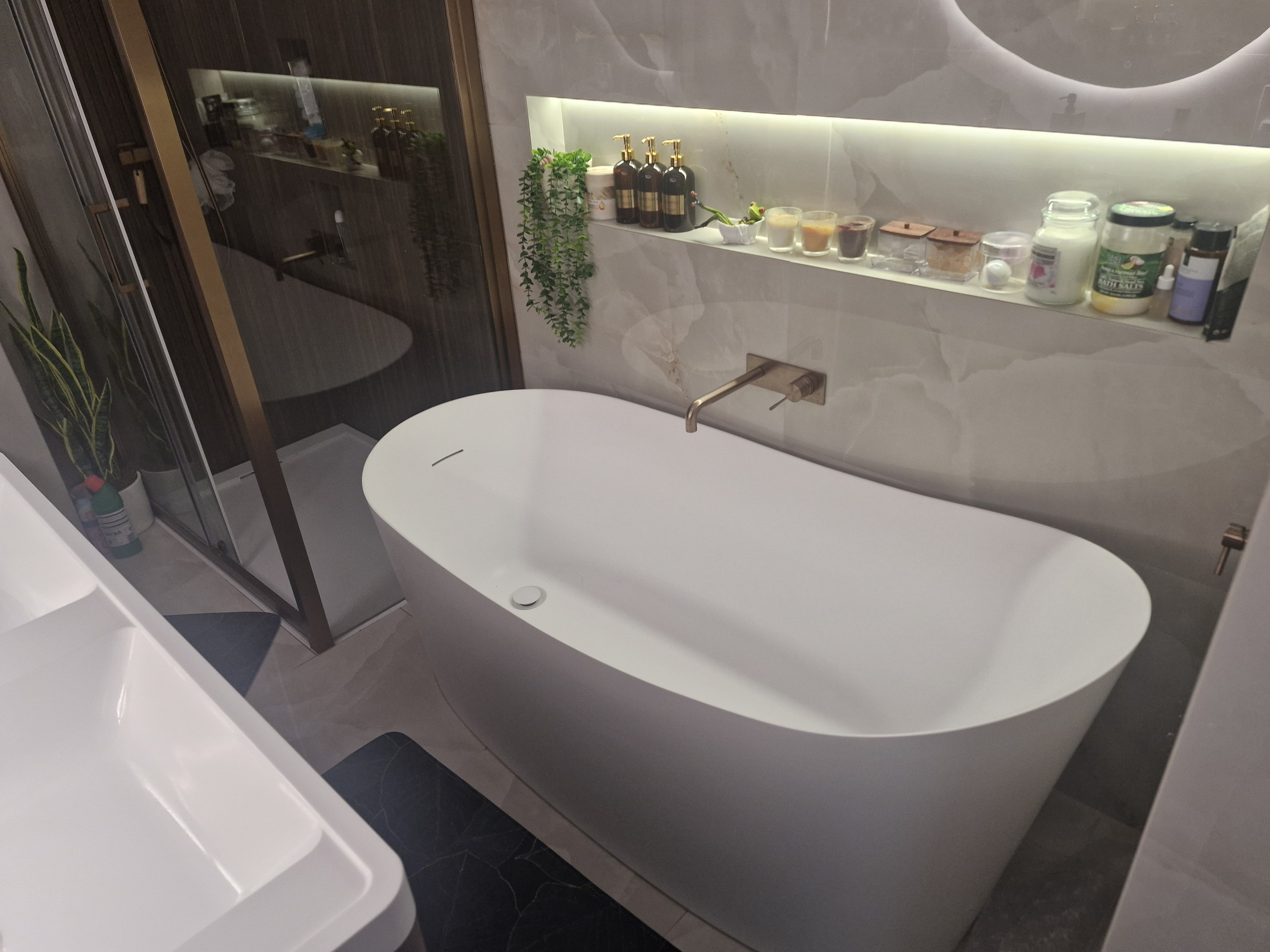 Custom Bath Installation & Custom Niche with LED