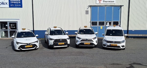 Pasasson AB taxiflotta i Göteborg — Toyota Corolla, Corolla Cross, RAV4 och Volkswagen Caddy Maxi Life