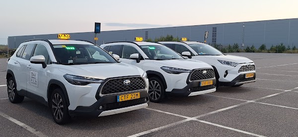 Toyota Corolla Cross och RAV4 taxi Göteborg — alternativ vy
