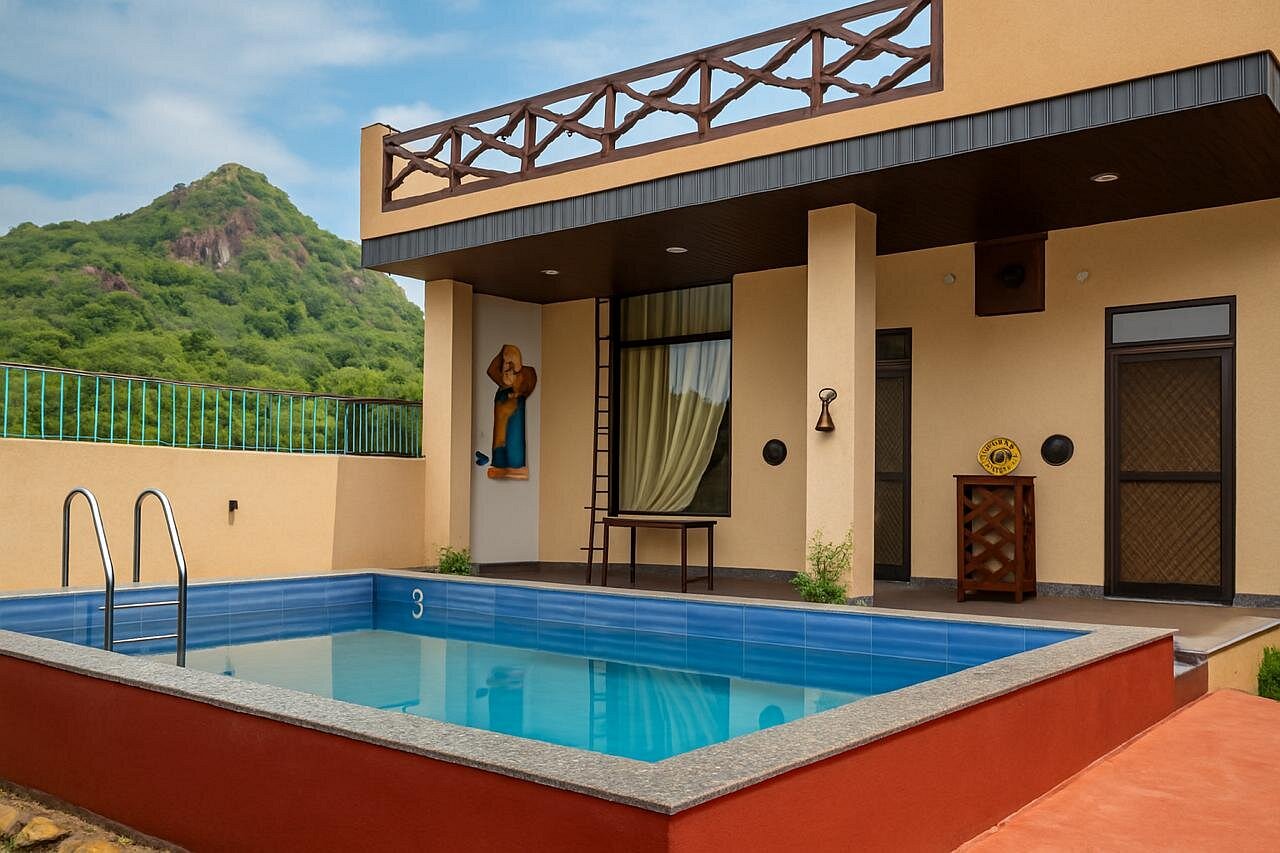 Aaram Bagh Villa Pool