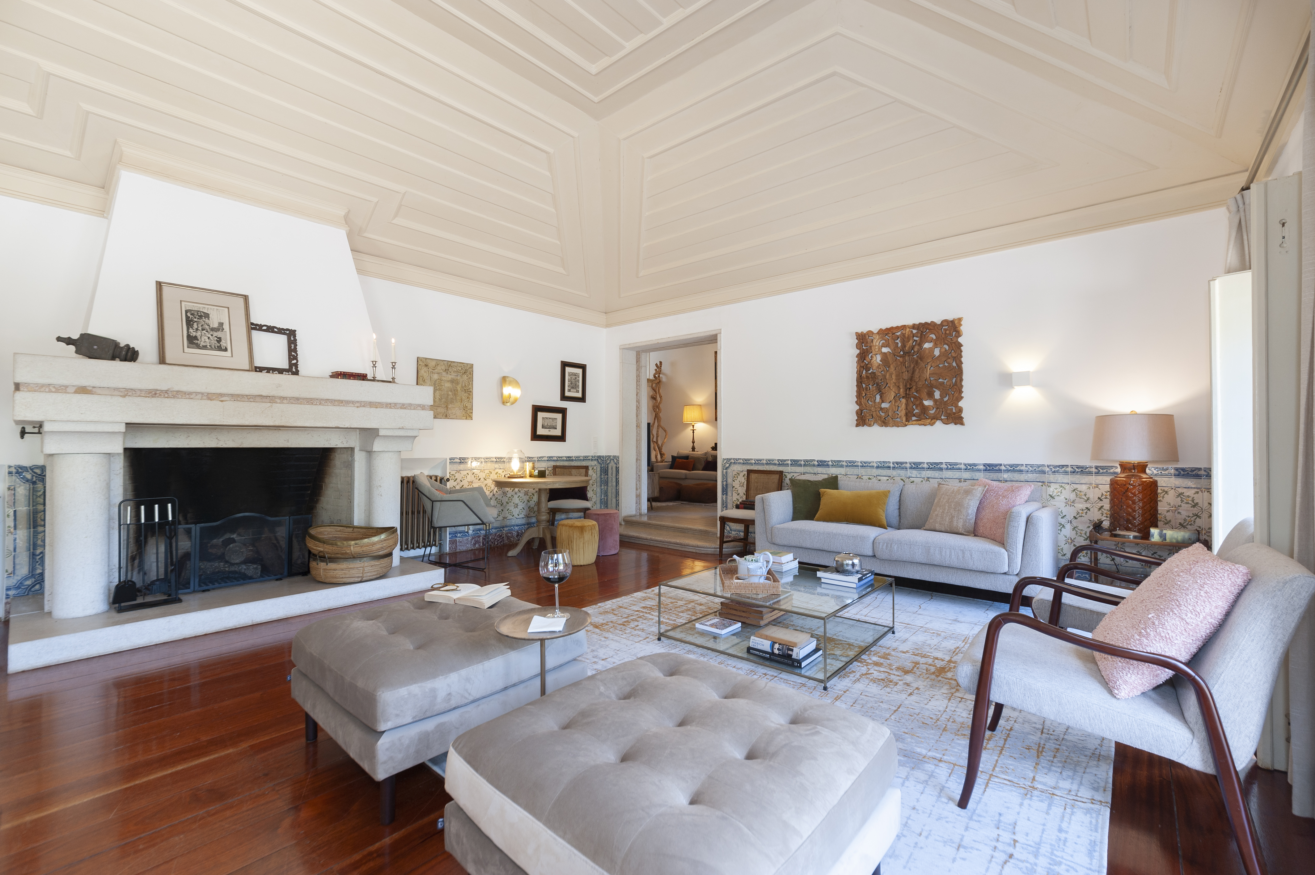 Manor house grand living room with fireplace