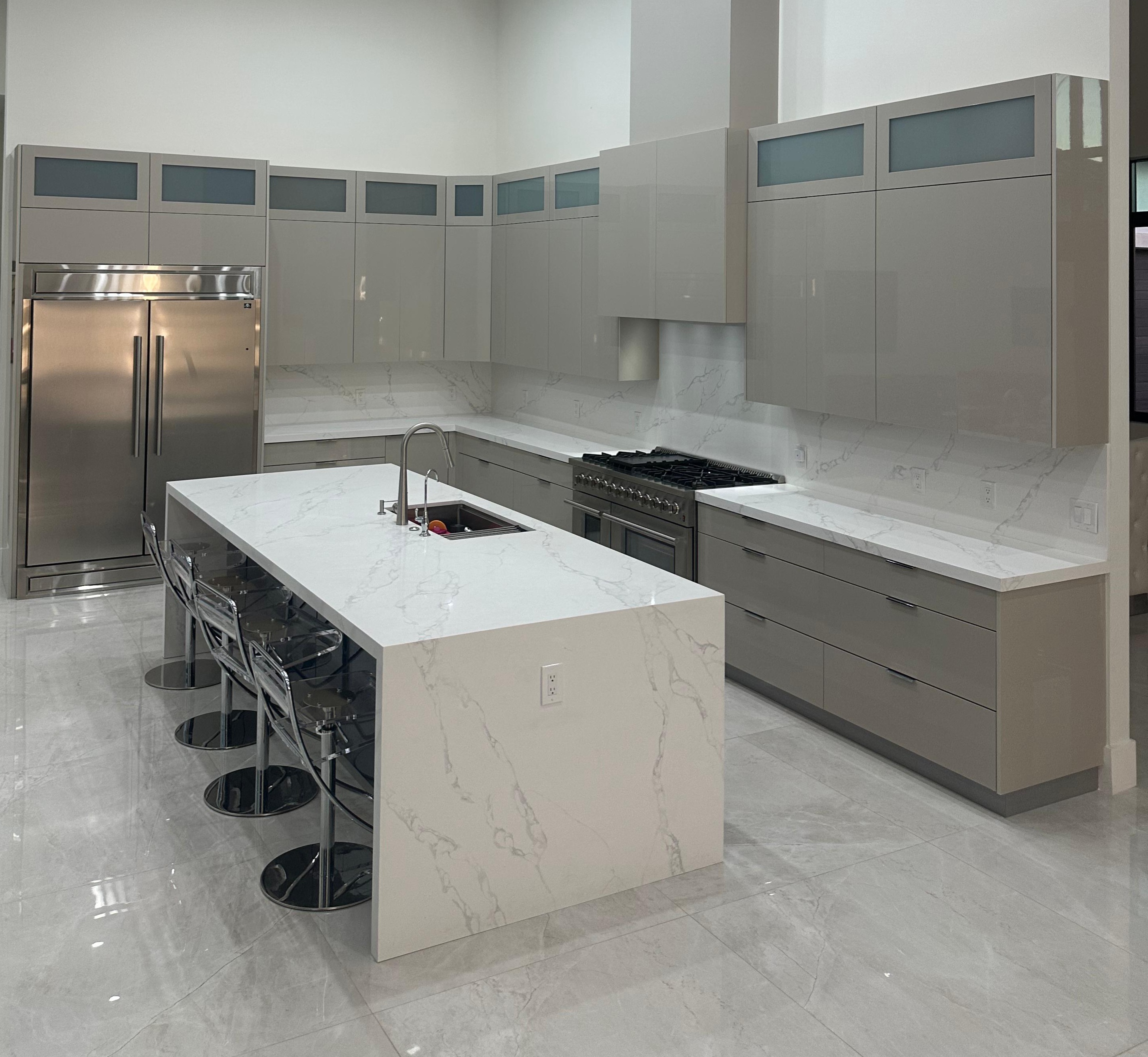 Quartz vs Granite vs Marble Countertops for Naples FL Kitchens (2026)