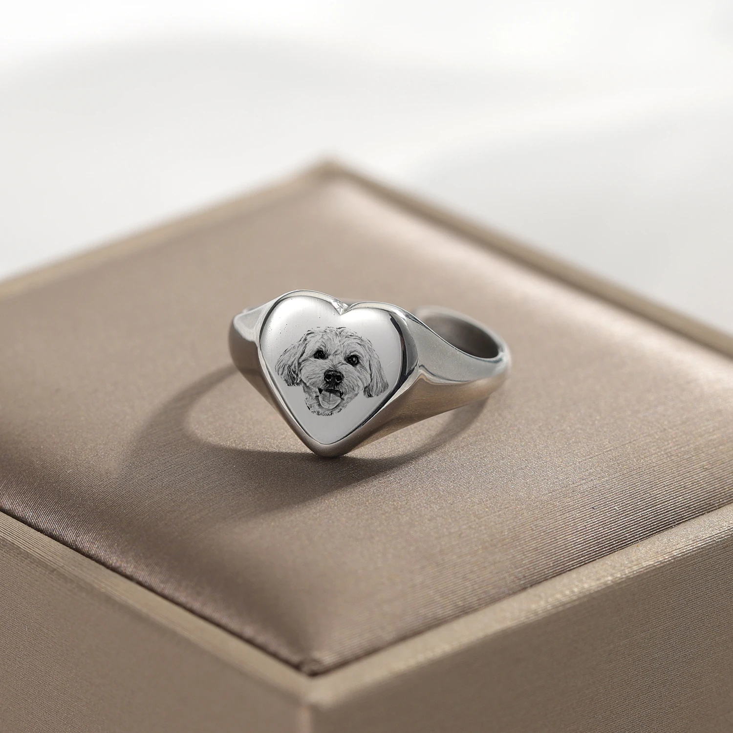 Anillo corazón con grabado de foto