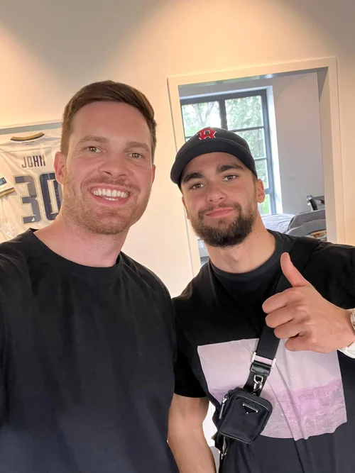 Thomas Armbrecht mit Arda Saatci
