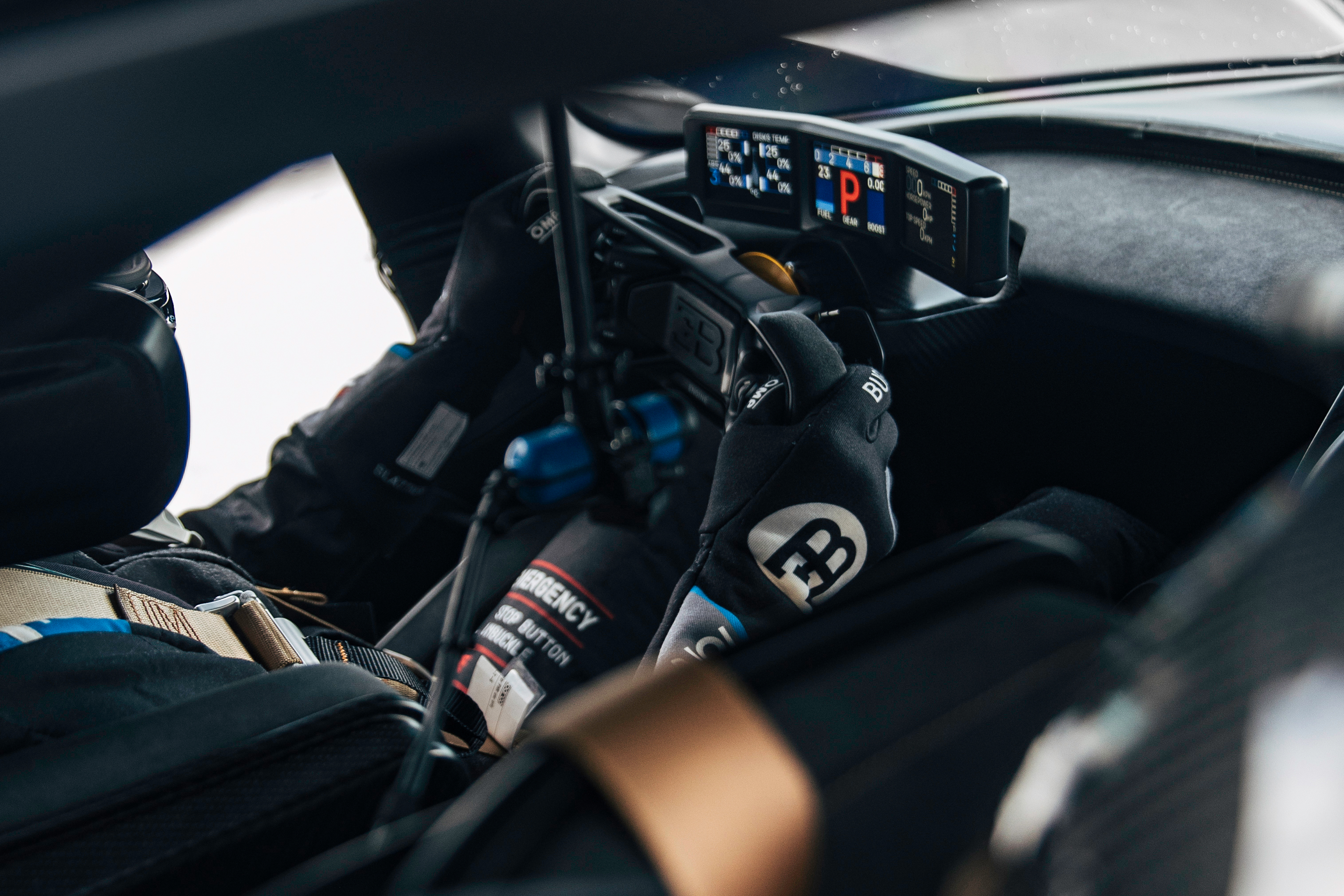 Feeling the Track: Bugatti Bolide owners master the sun-soaked asphalt in Miami - Image 13