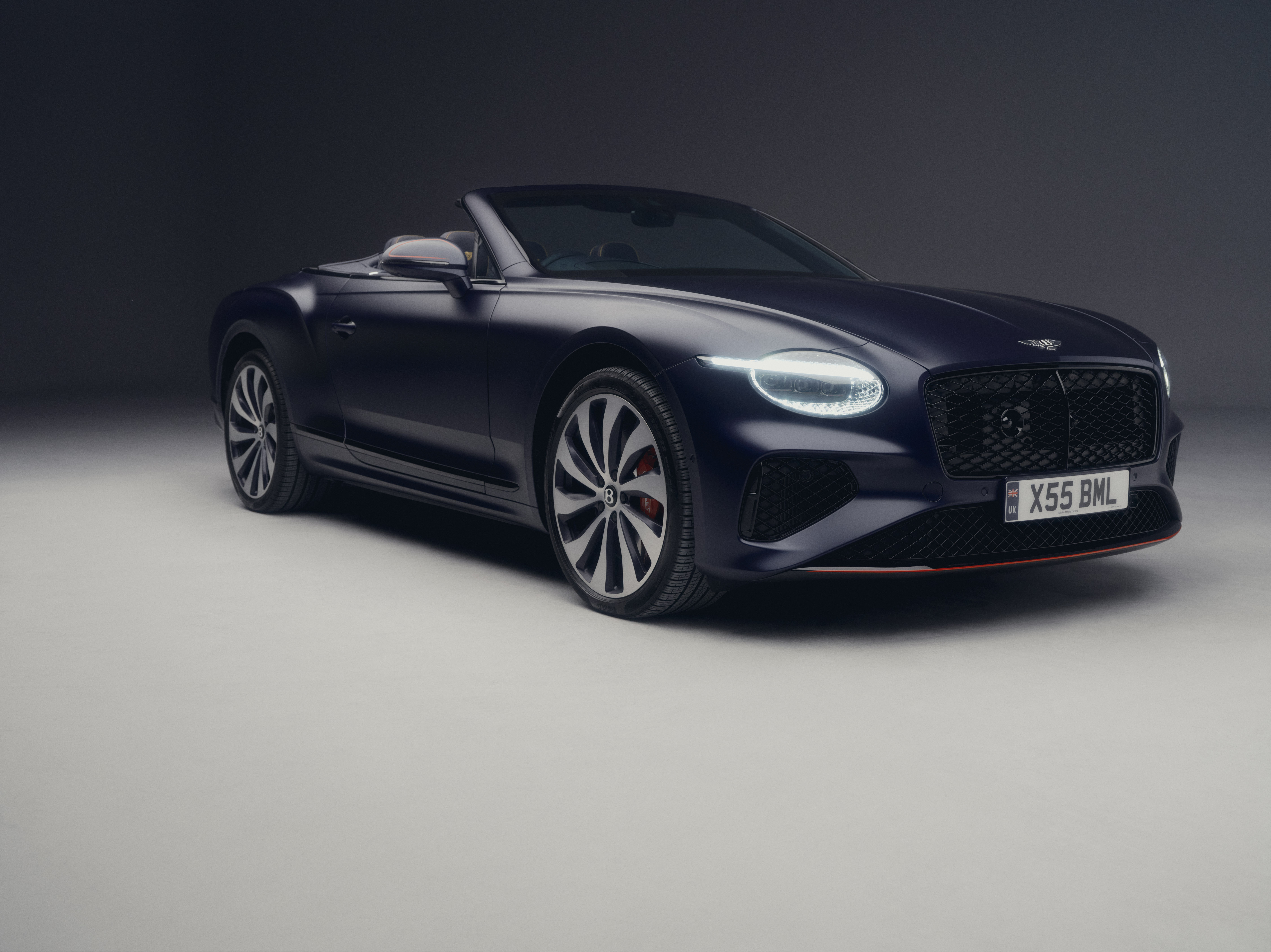 Extraordinary Women compose their harmonious Bentley Continental GTC - Image 7