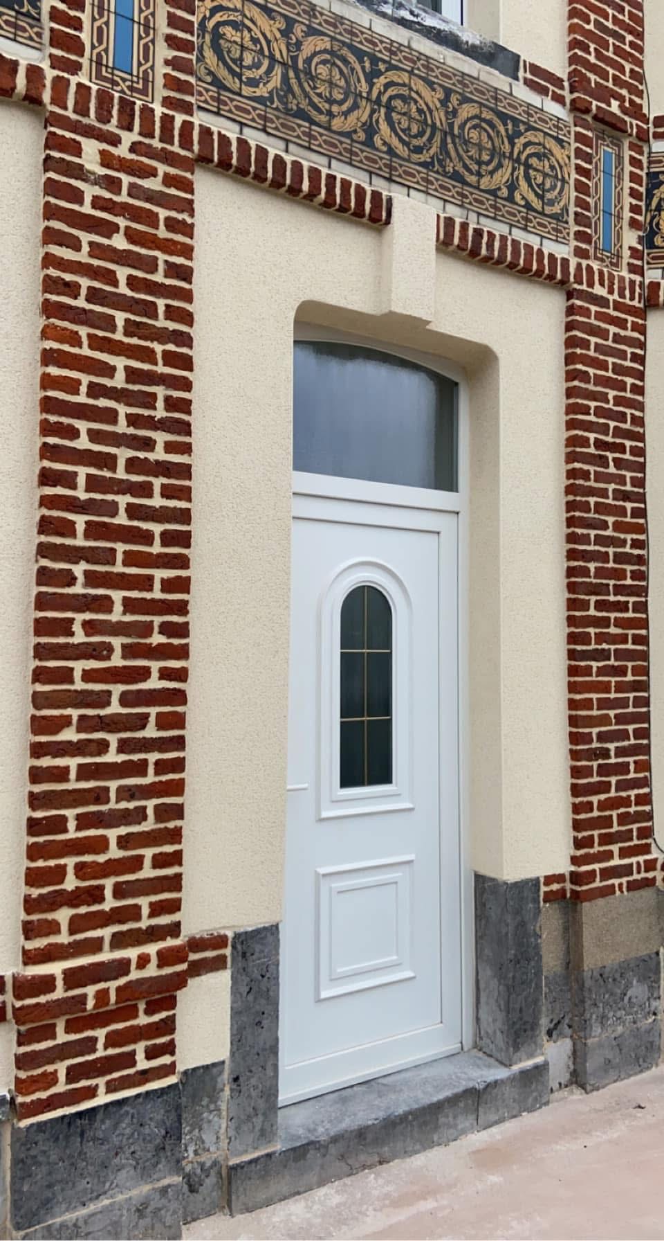Façade Brique Rouge & Crépi Beige