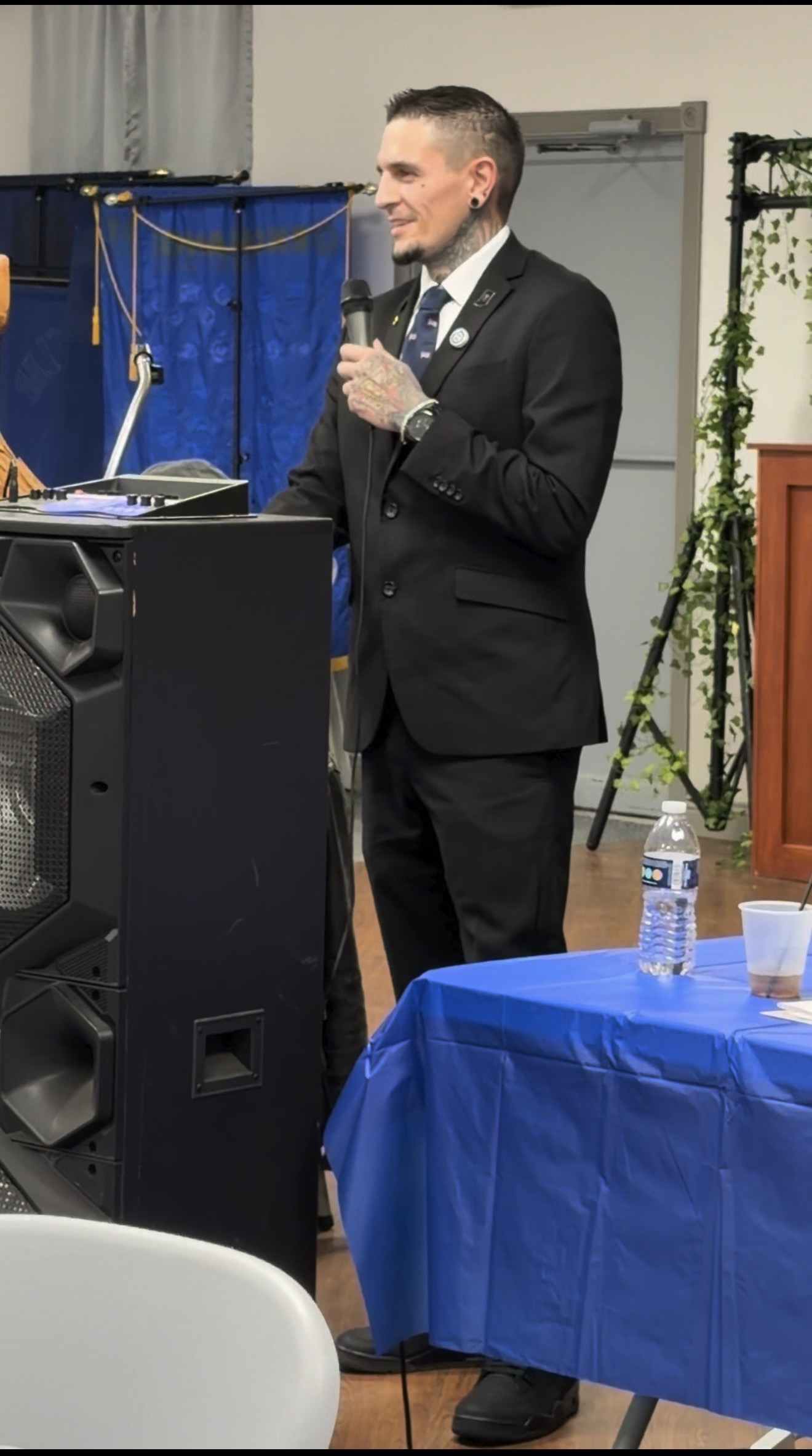 Andrew Killin IV speaking at DAV Americanism Dinner