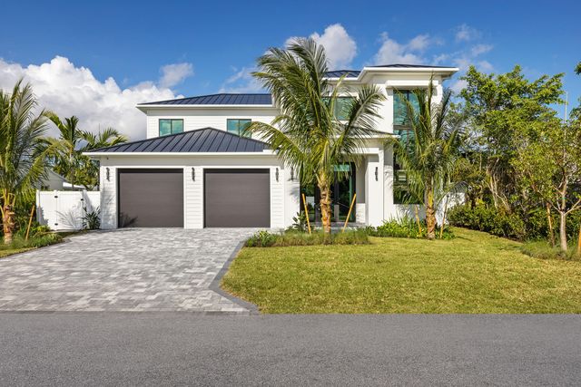 Modern coastal home exterior