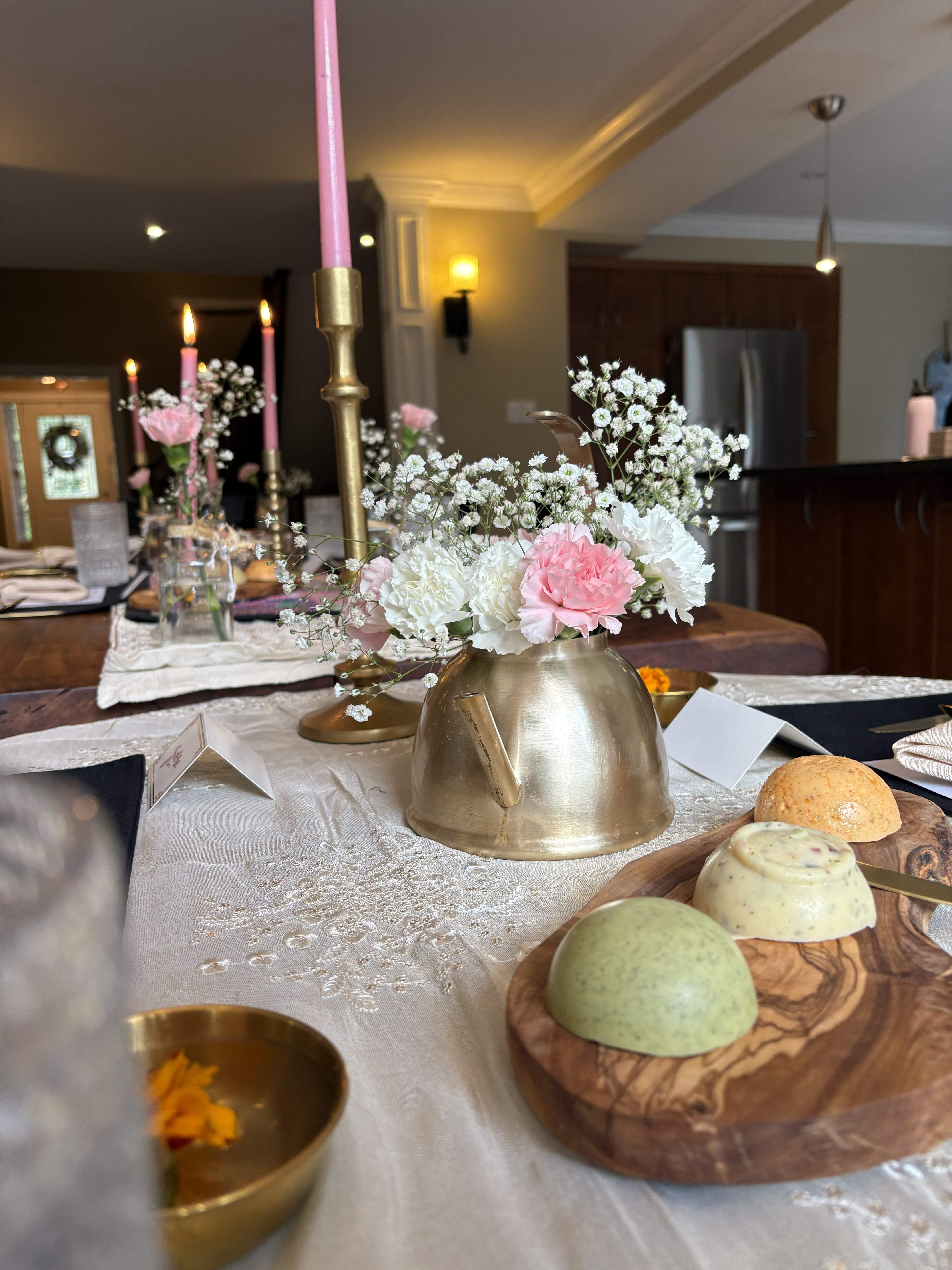 Elegant tablescape