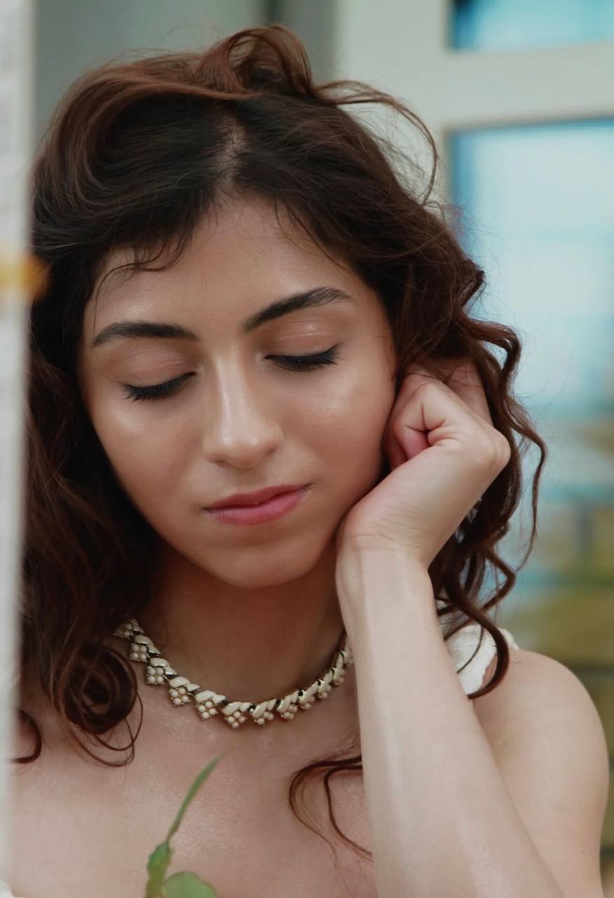Editorial · Meadow