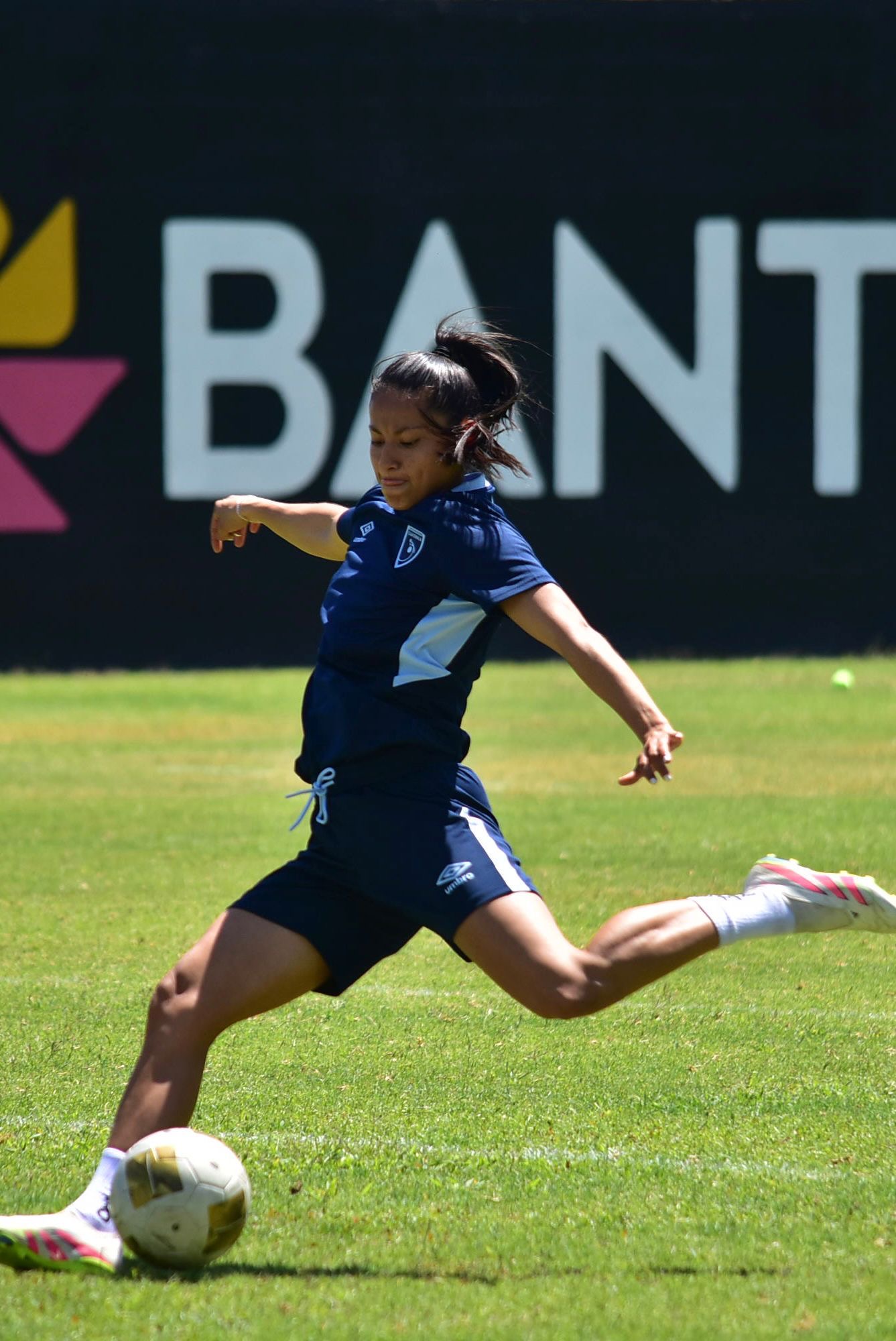 Andrea Álvarez con la Selección de Guatemala