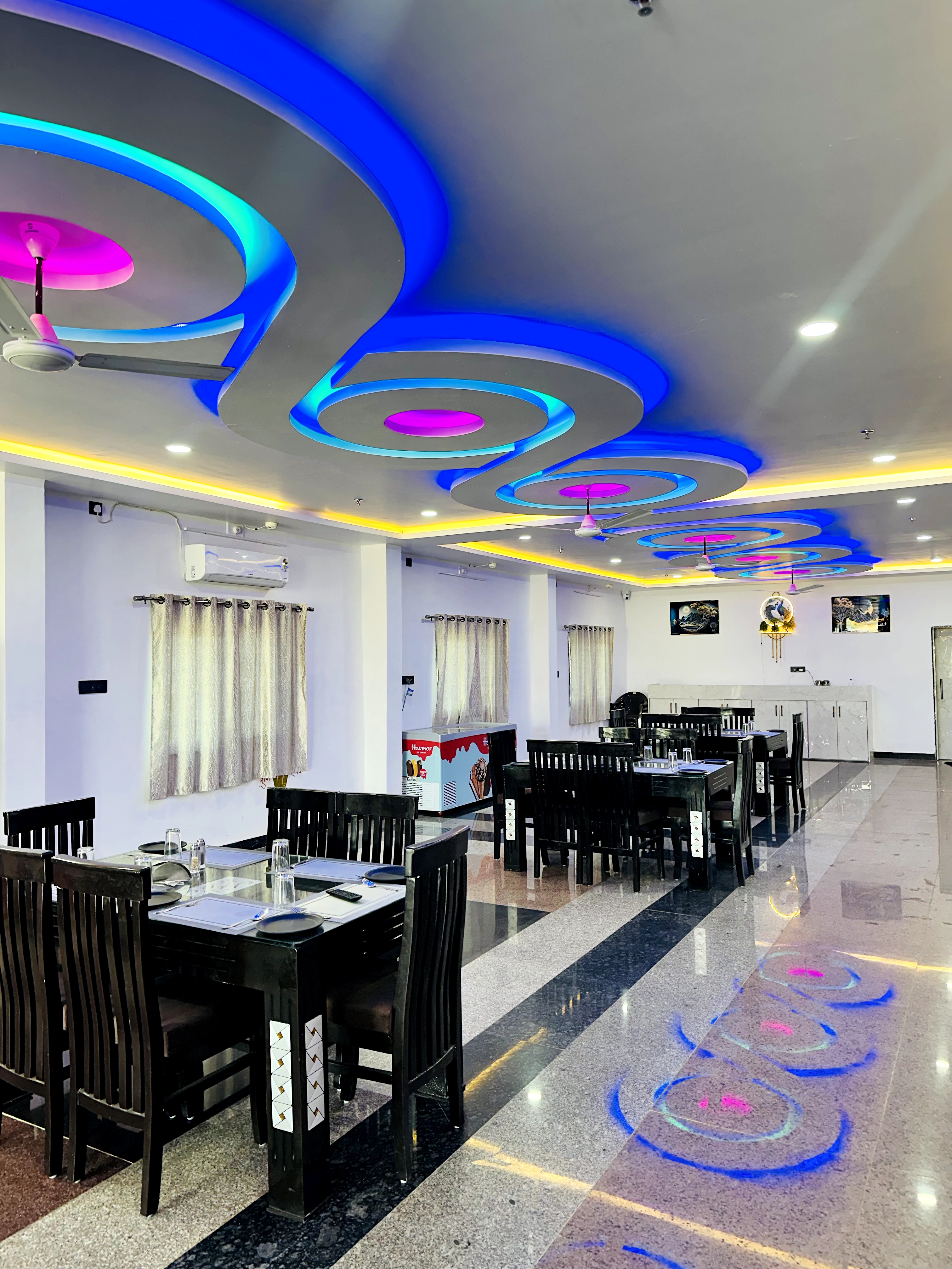 Ambe Palace dining area in Dungarpur Rajasthan - image 1