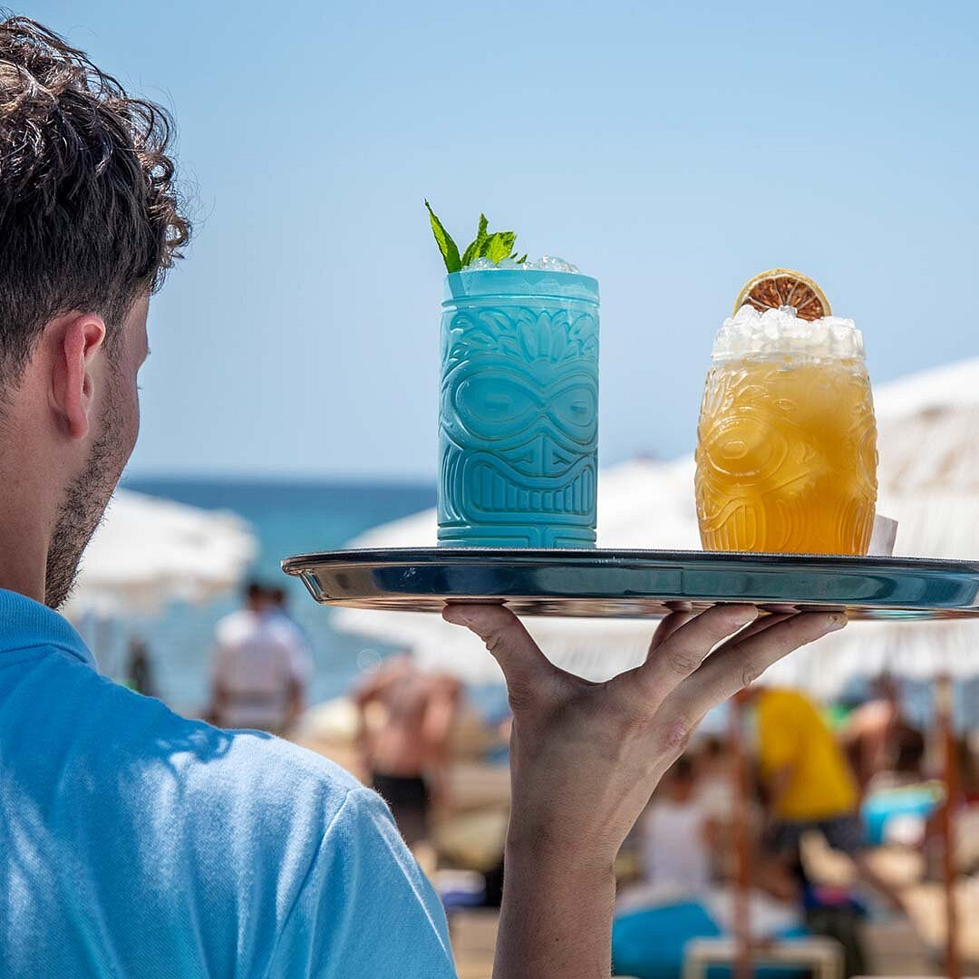 Cocktails by the sea