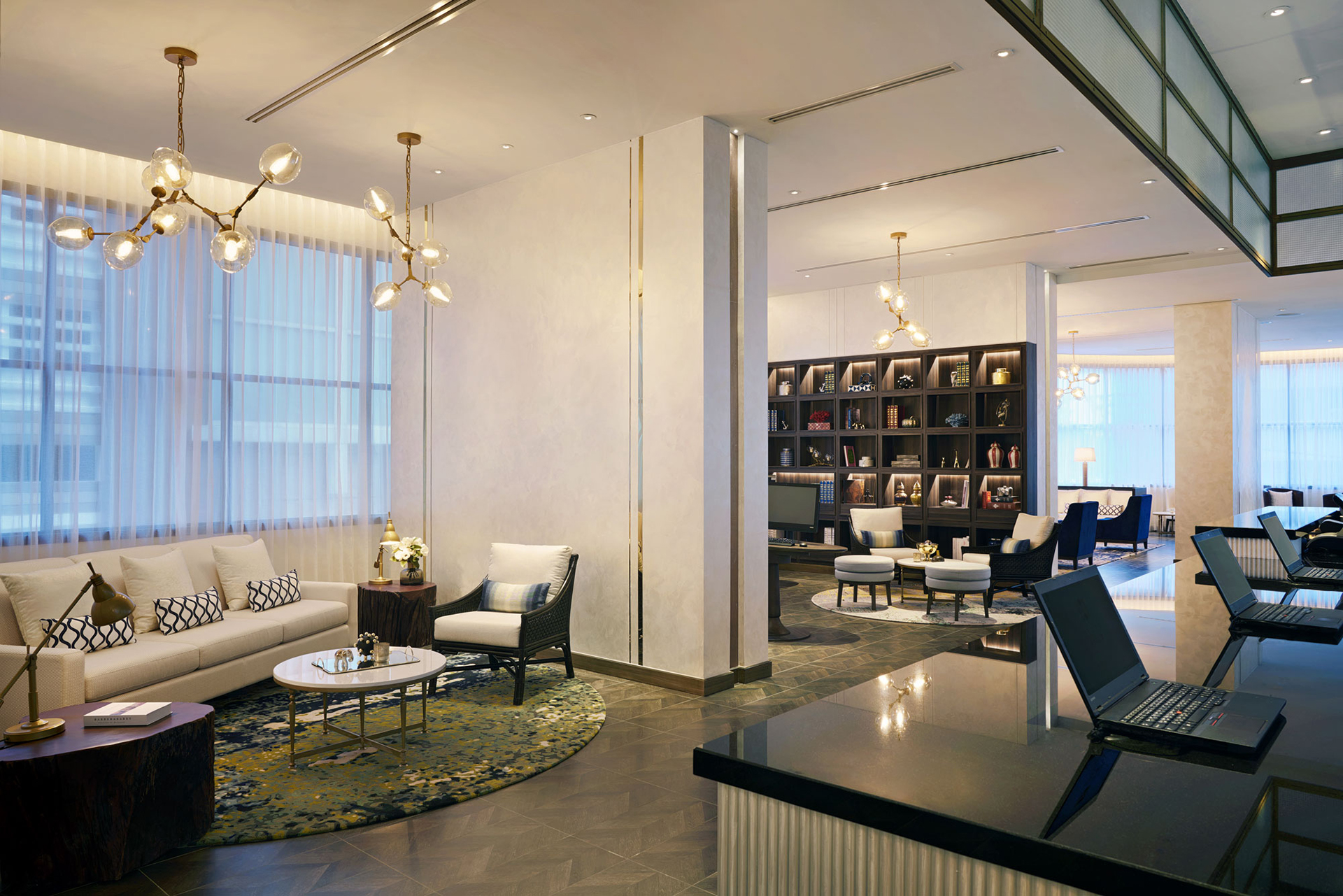 Hyatt Place Bangkok Sukhumvit 24 — detail 2