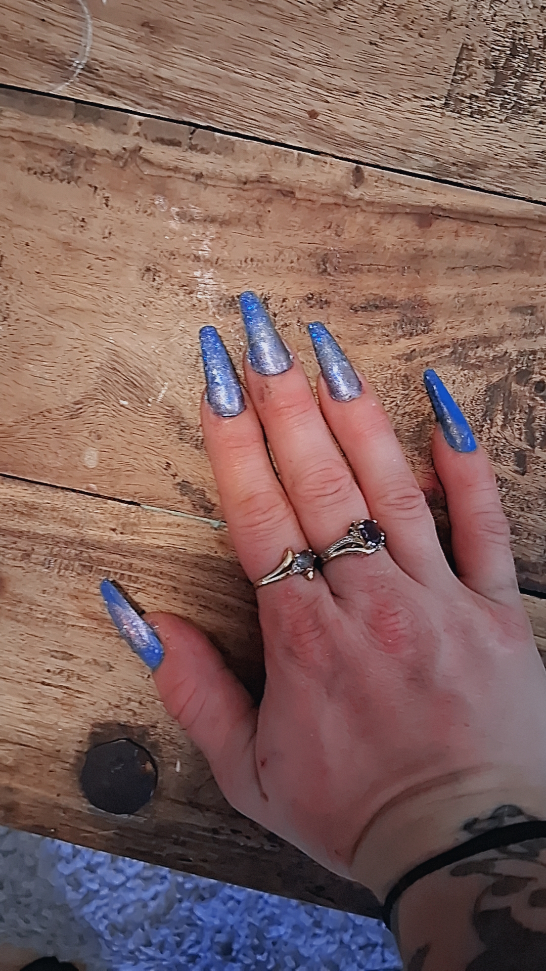 Blue glitter ombre coffin nails