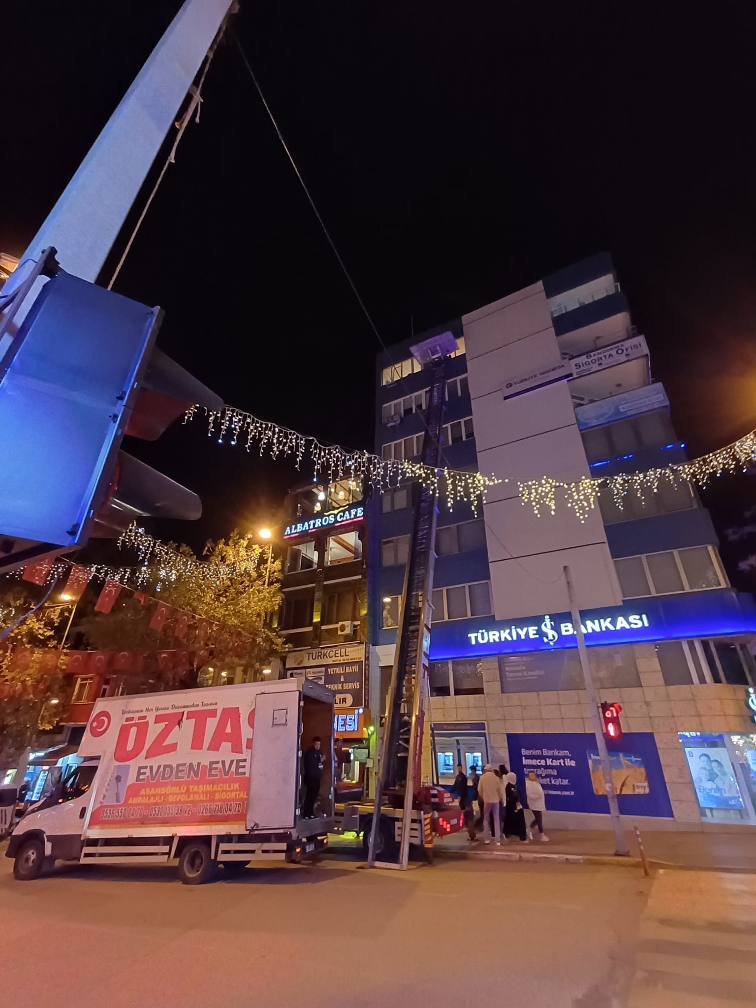 Bandırma'da Asansörlü Nakliyat: Avantajları, Süreci ve Maliyeti