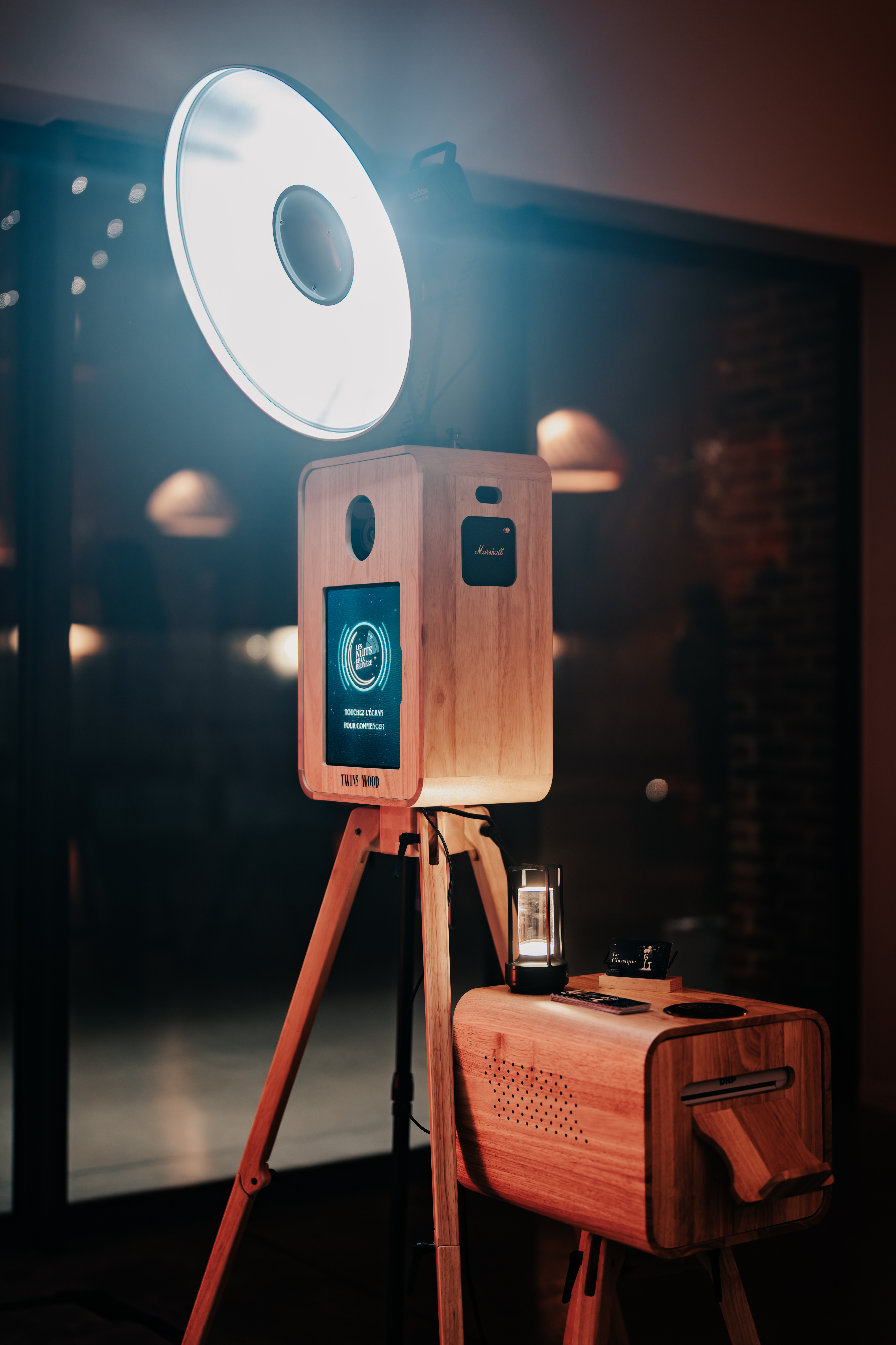 Photobooth Twins Wood installe lors d'un mariage premium pres de Lille