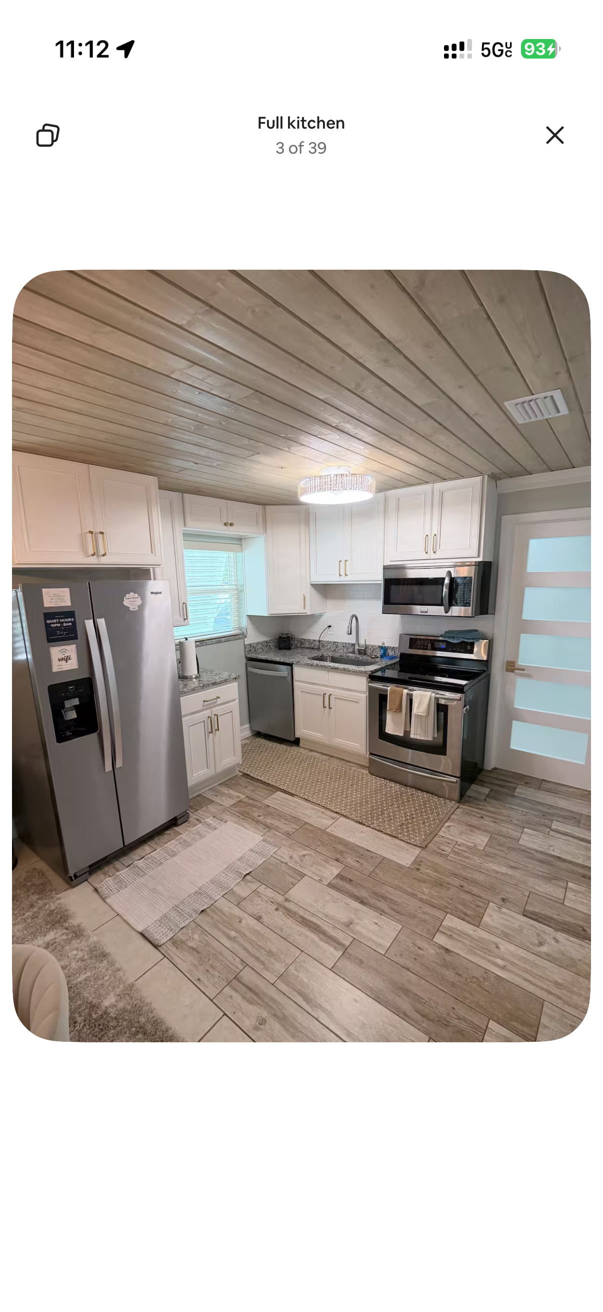 Full kitchen