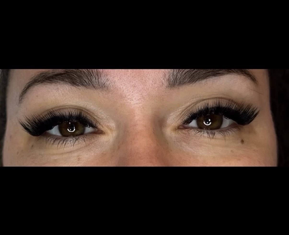 Volume lash extensions Tampa FL - Yuliia Beauty Space