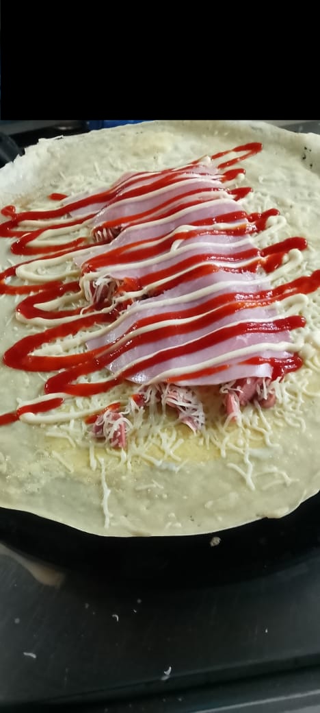Crêpe Complète (Oeuf+Jambon+Fromage+Saucisse)