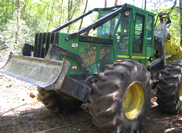 Débusqueur John Deere BOIS FOREST