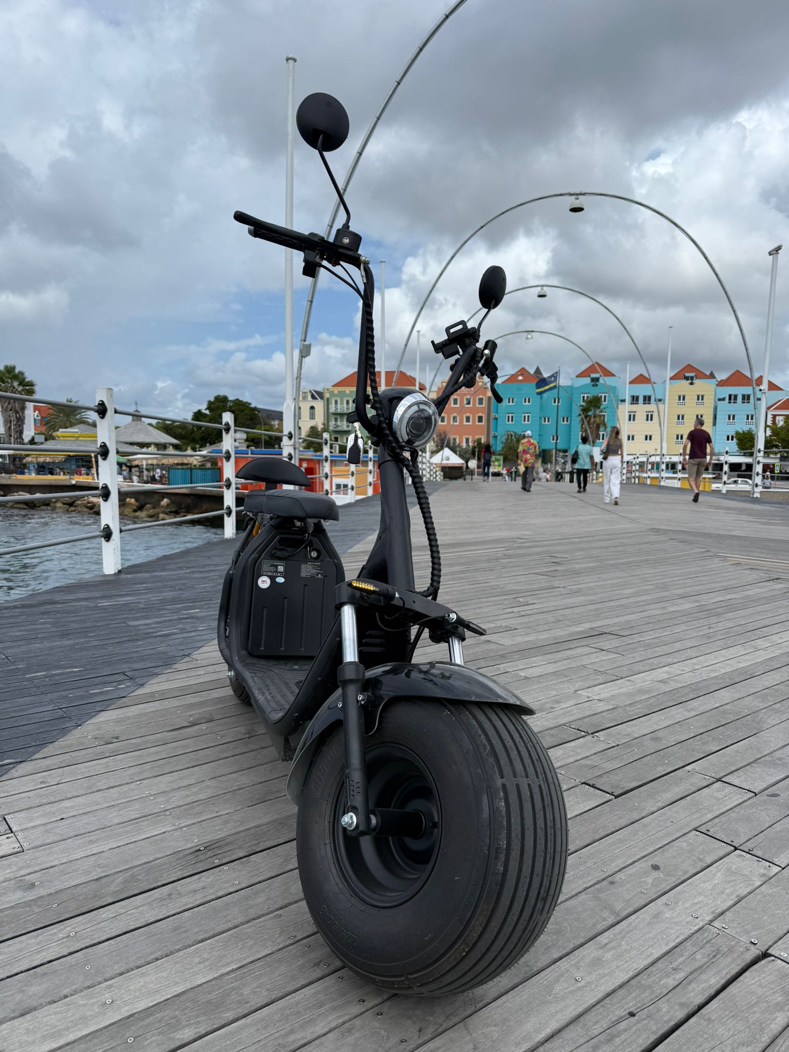 E-Wheels Experience Scooter - Safe and Reliable
