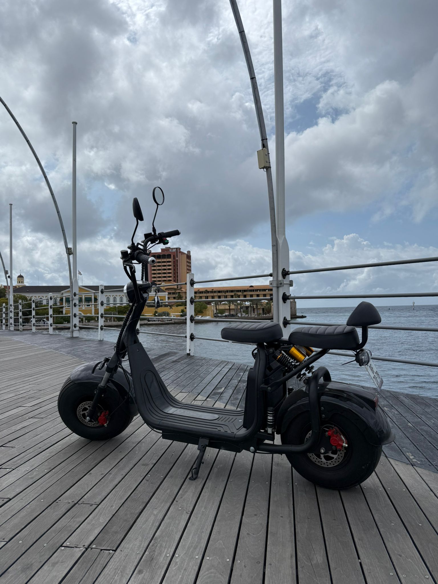 E-Wheels Experience Scooter - Comfortable Ride