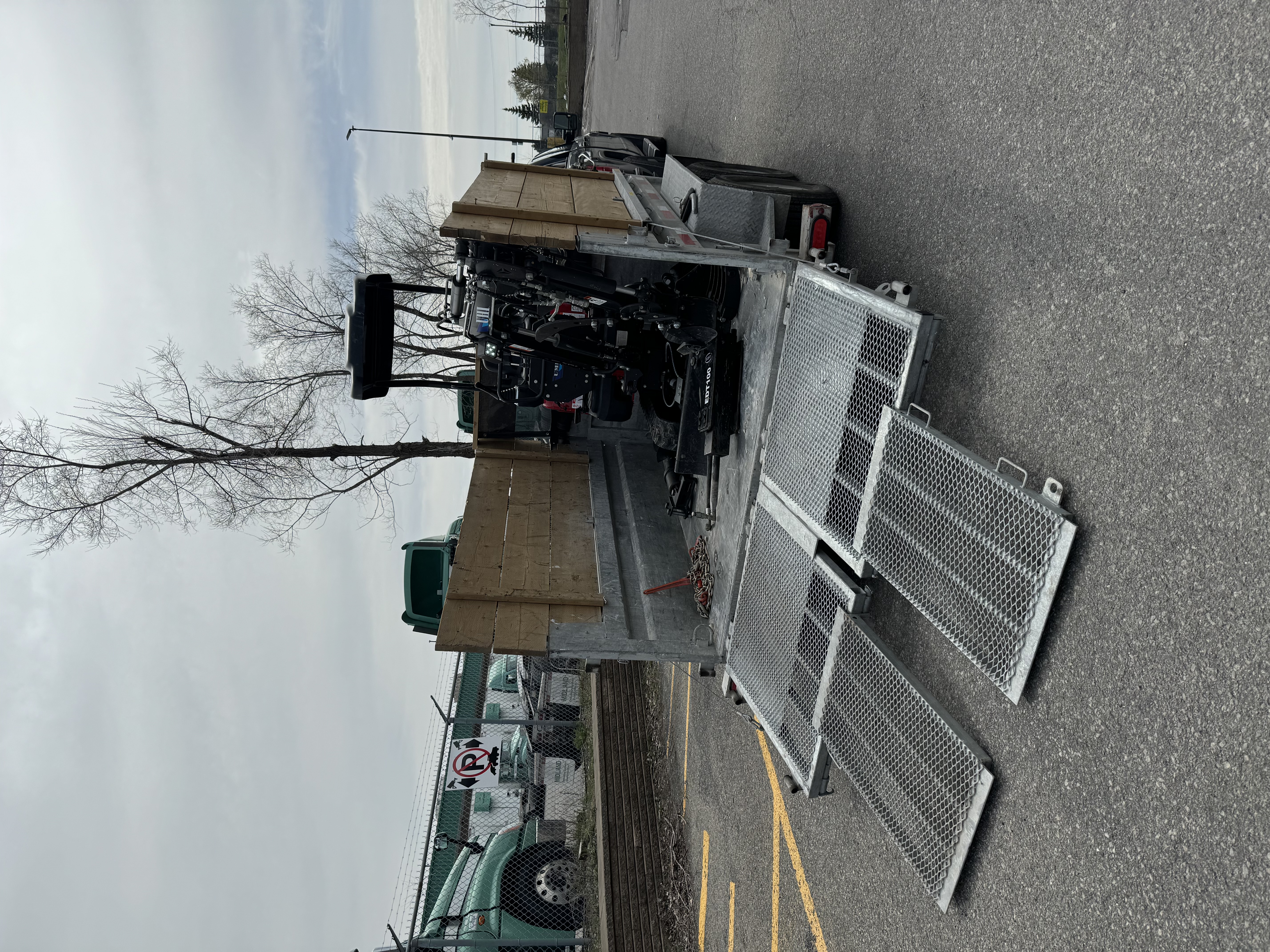 Dump trailer 4