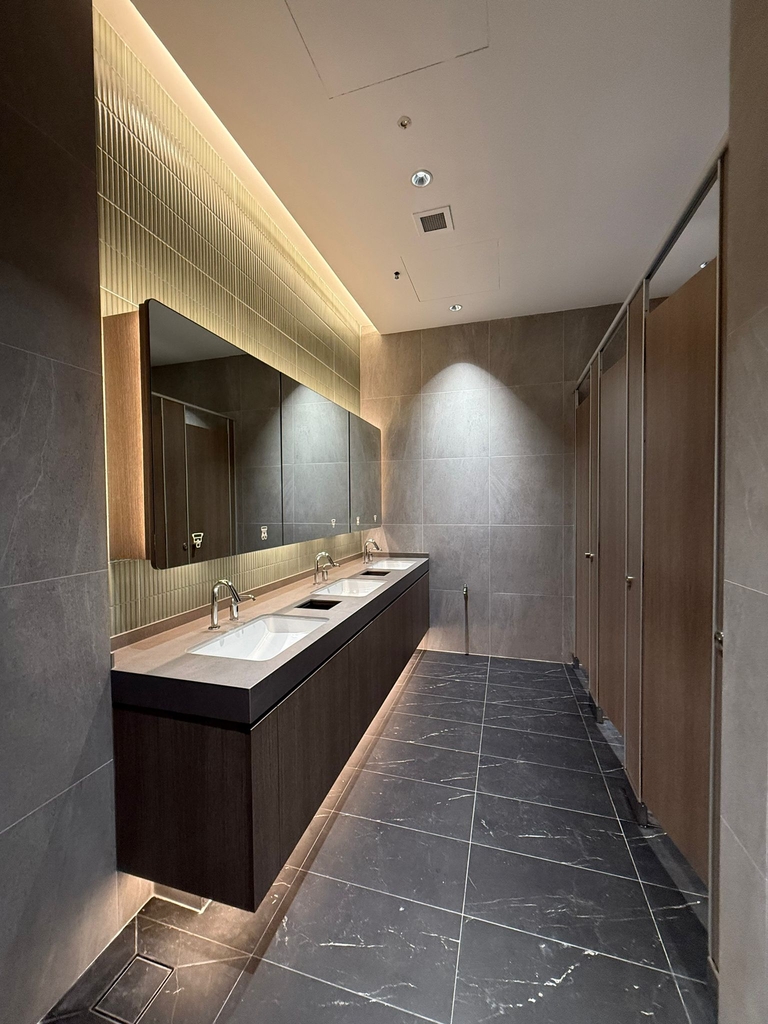Village Residence Public Toilet @ Robertson Quay