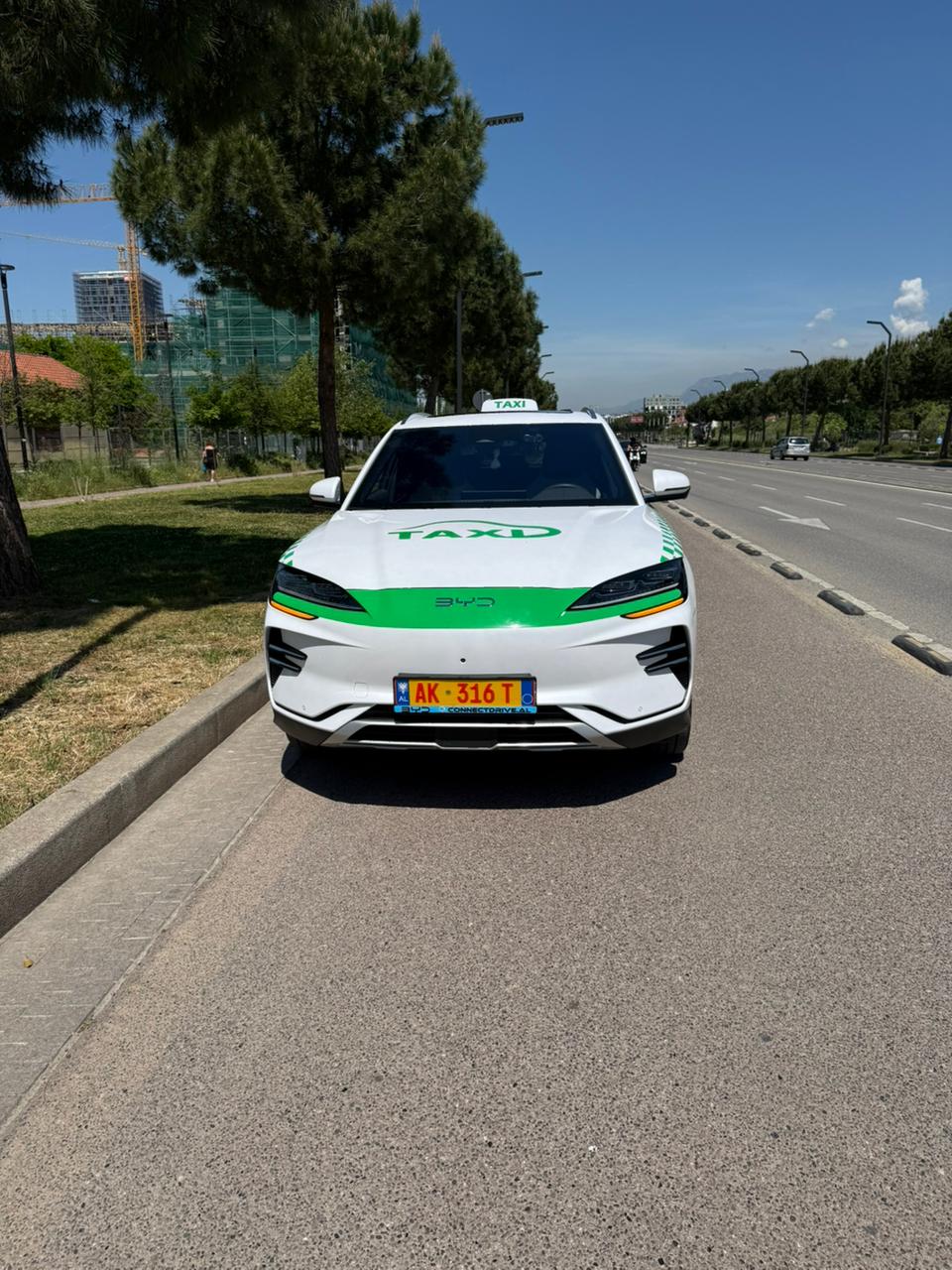 Taksi Mani BYD