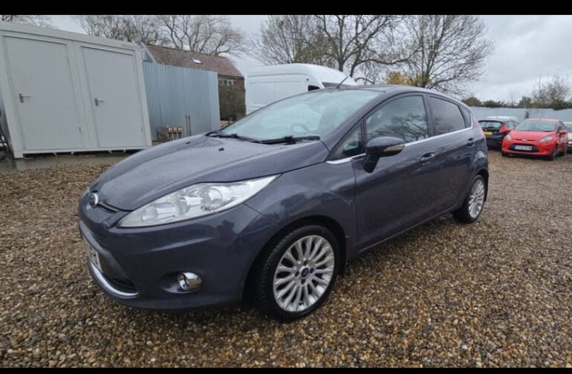 2012 Ford Fiesta Manual