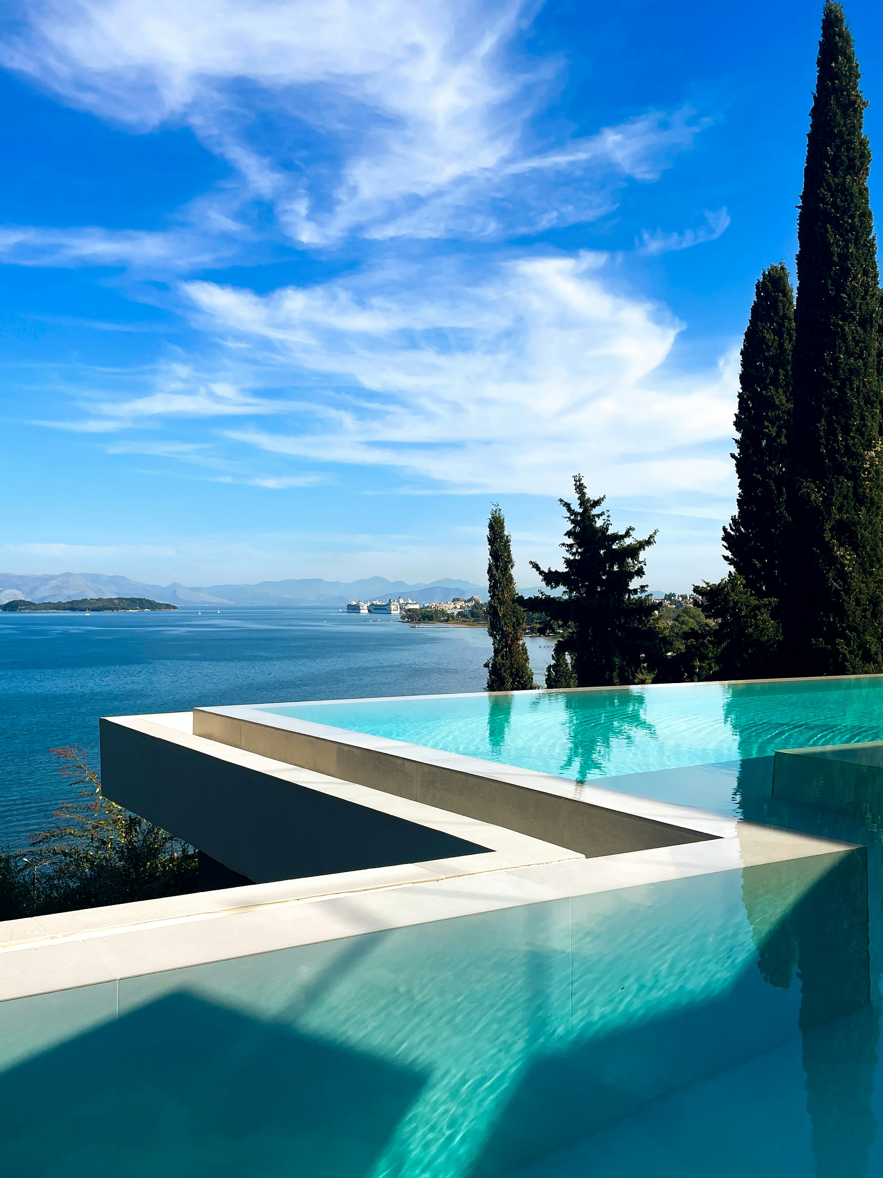 Garden & Pool