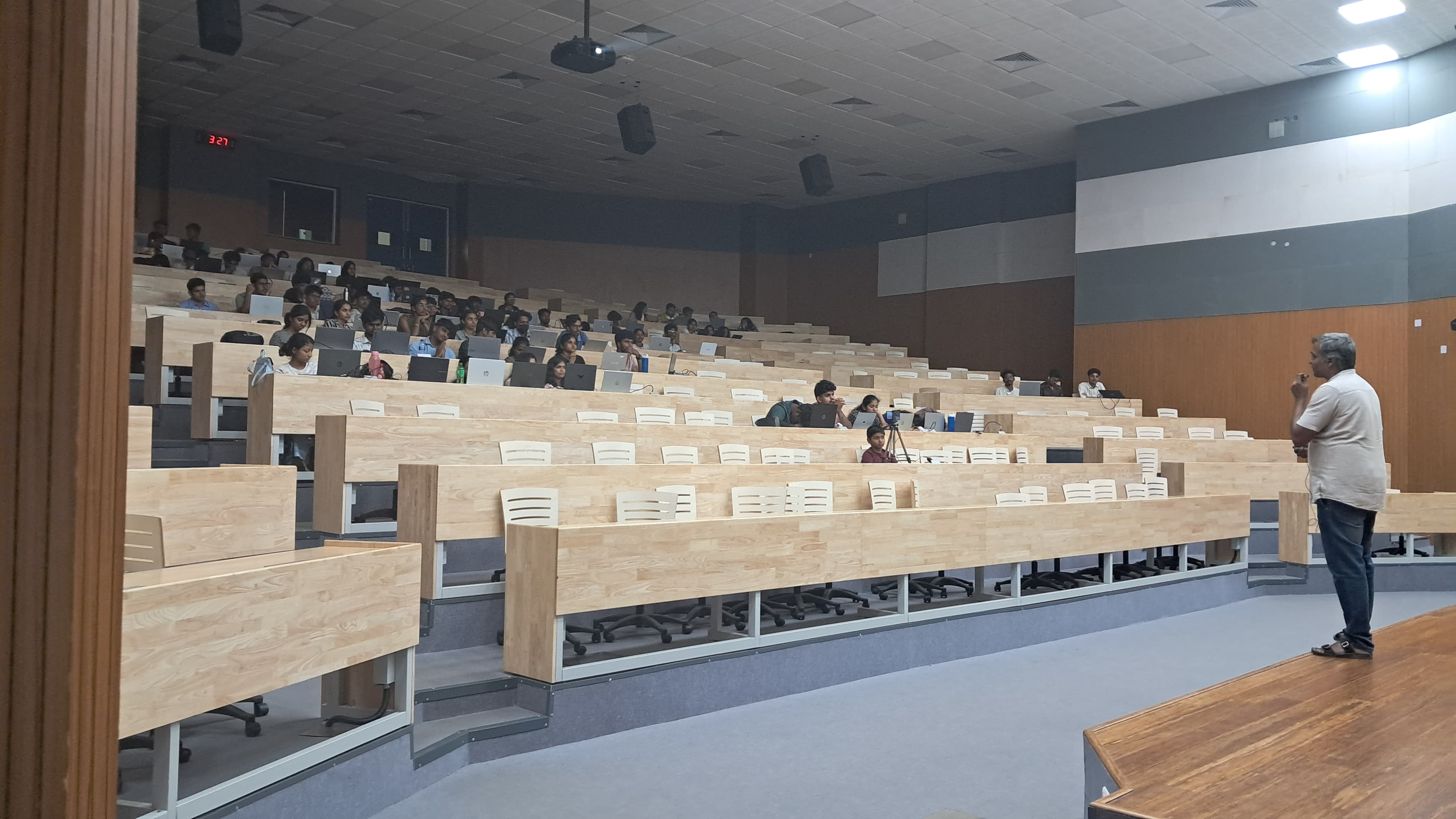 Expert mentor session at Neurobots