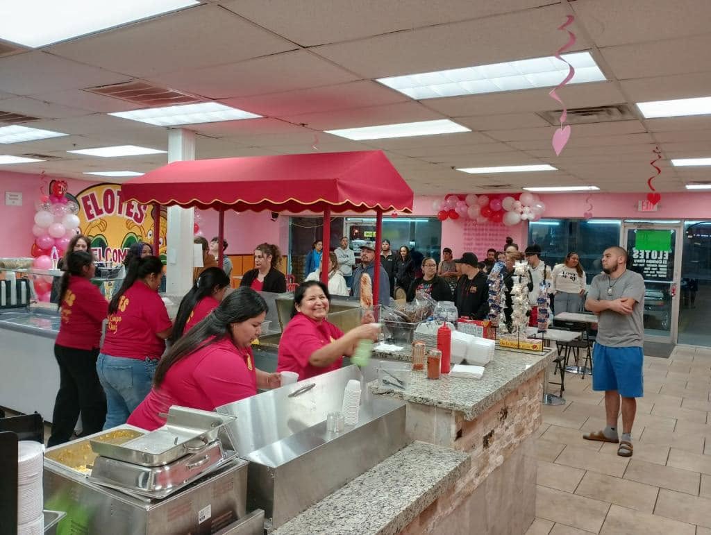 Inside Elotes El Compa Chuy on a busy day