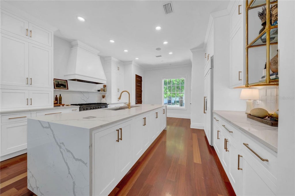Waverly Park Kitchen and Whole-Home Flooring