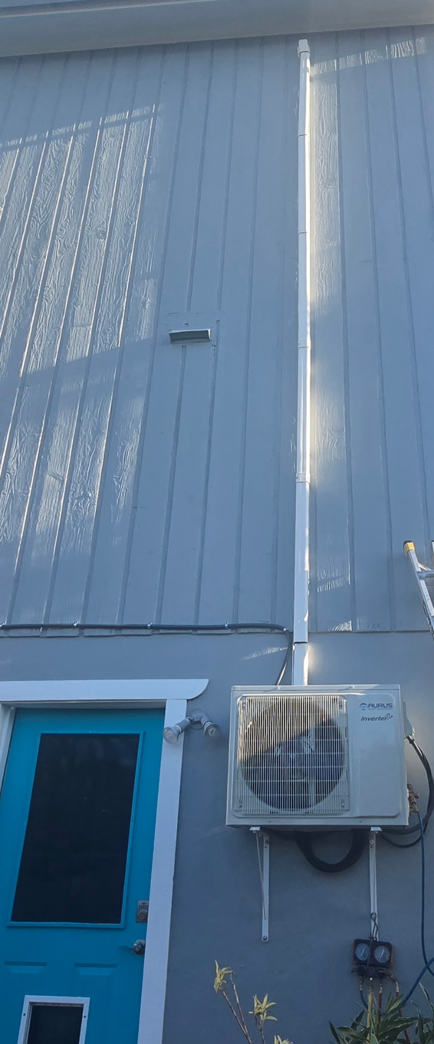 Aurus Inverter — Exterior Line Set
