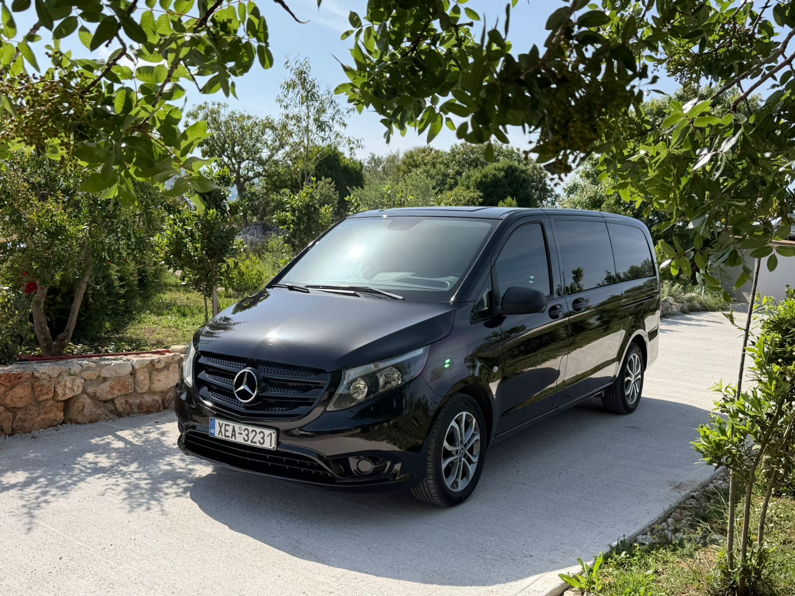 Golden Corfu Transfer Mercedes Vehicle